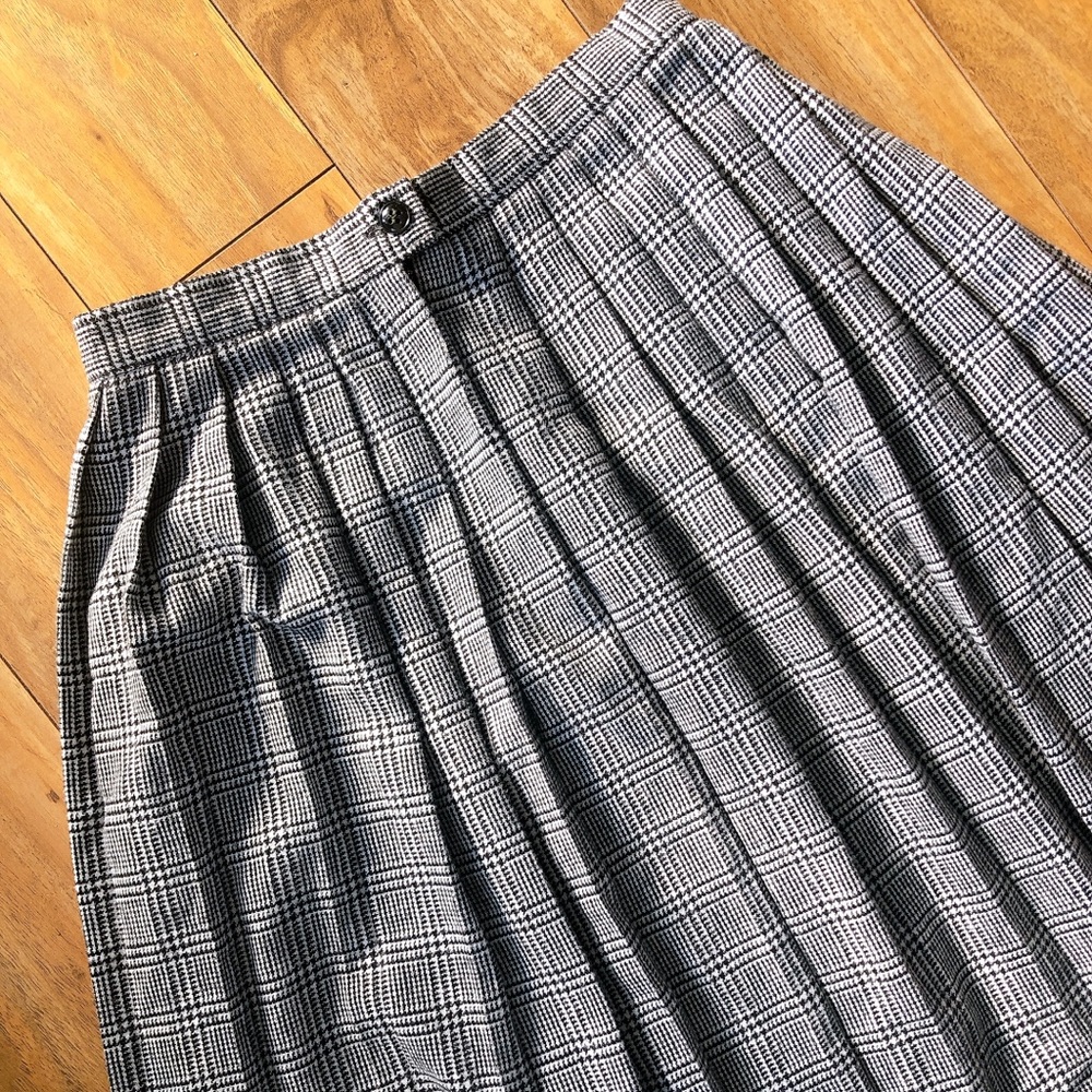 VINTAGE french long plaid pleated skirt midi 💼🎀 Academia Aesthetic - Picture 3 of 11